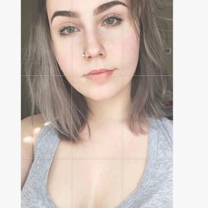 Meet your Posher, Alexis